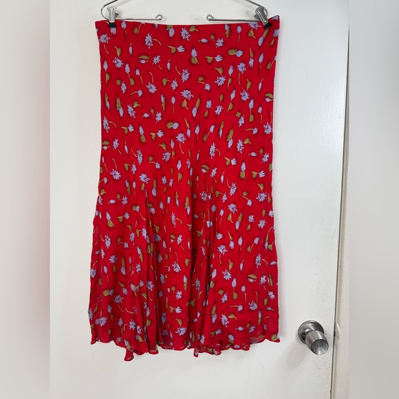 J. Crew Dresses & Skirts - J.Crew Gwyneth flounce hem midi slip skirt in red floral L